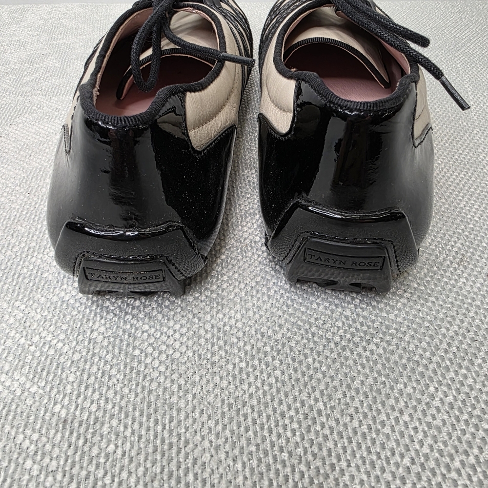 Taryn Rose "Candyce" Patent Leather Lace-Up Ballet Flats - Size 7M - Picture 4 of 10